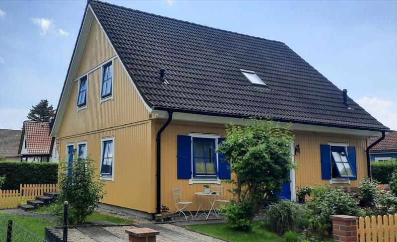 Lindow Ruegen Apartment Putbus Bagian luar foto